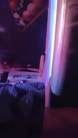 【会所探险师】，极品小少妇，超近距离特写69，鲍鱼水汪汪清晰可见，美乳翘臀身姿曼妙好尤物