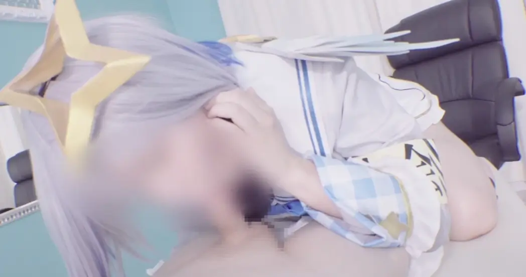 Cosplay少女最爱吃叔叔大肉肠
