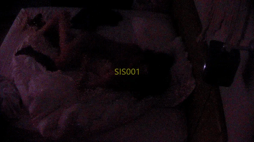 大学城 6-21 小伙子等了好久女友才过来 直接洗屌就去脱女友裤子打炮 就是光线差了点 女友真的漂亮