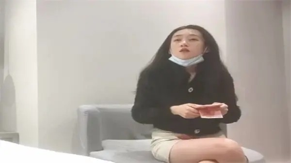 利哥探花:顶级网红大长腿,高颜值美穴被猛烈爆操内射