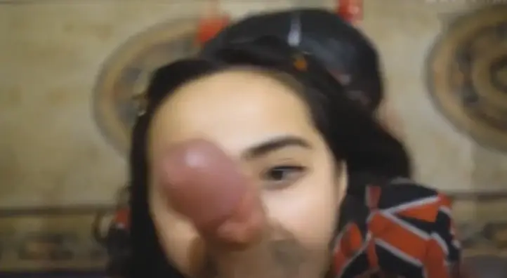 亚洲骚妹被洋屌操烂!上下淫穴肉嘴全开,狂吞猛射内爆高潮