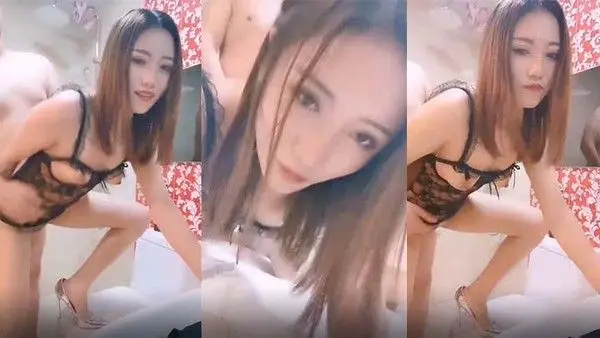 风骚邻家姐姐姐姐勾引弟弟浴室直接后入你.妹的艹得姐姐好叫床最后一顿猛插内射