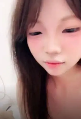 邻家乖乖女超嫩美少女【了了时澪】娇乳坚挺粉穴猛插脸穴同框私处特写 (3)
