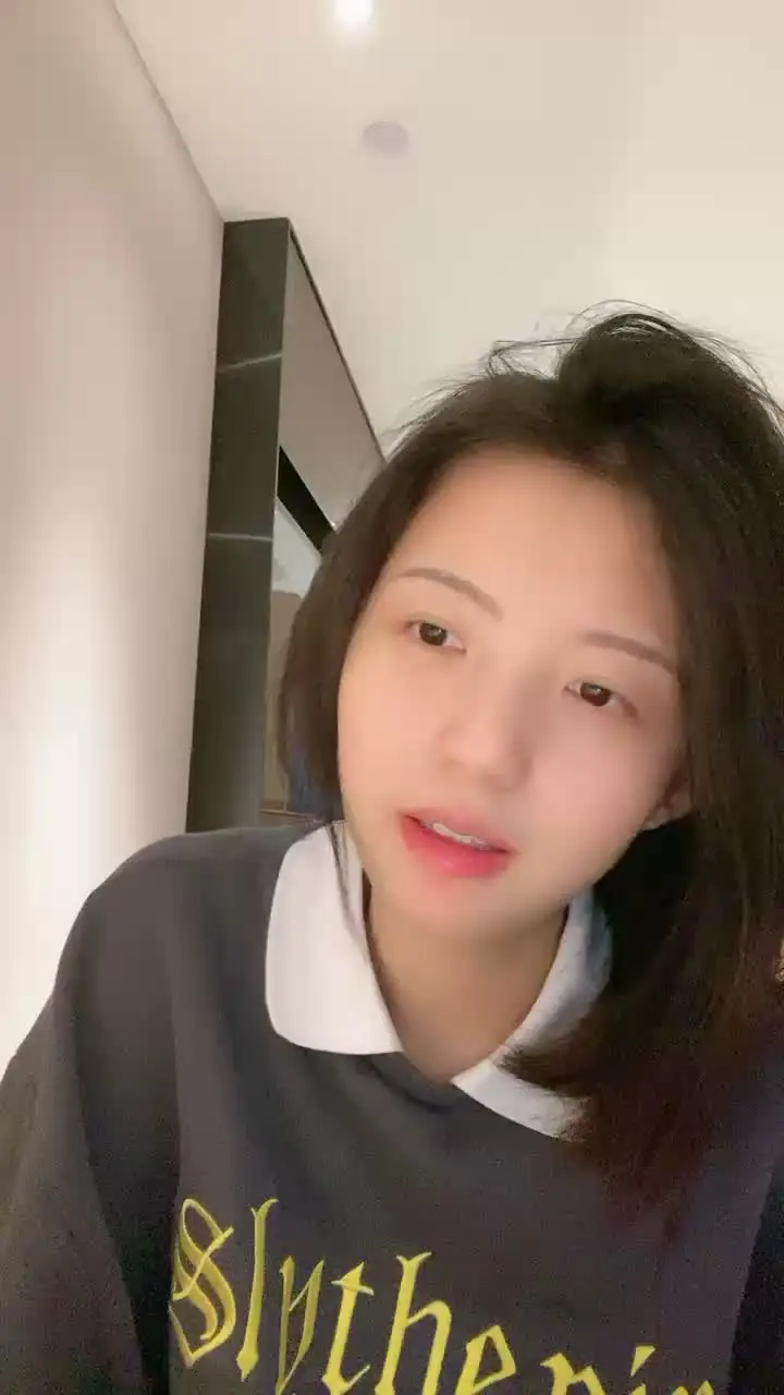 如向日葵的女孩--卖萌希瑞❤️ 清纯且可爱,情趣护士服,洗澡抚摸一对吊钟乳,多种性爱姿势啪啪,无与伦比的快乐燃燃而升!