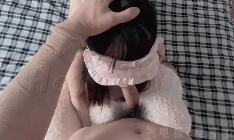 推特顶流福利姬蜜桃乳小狗，极致嫩乳蜂腰「Enthus1asmm」「热」高潮敏感肌，叫的比醋溜还撕心裂肺，优质好片！ (9)