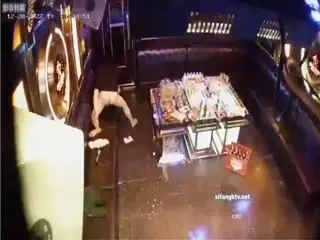KTV有监控真实网友线下唱K啪啪被偷拍!不是小姐