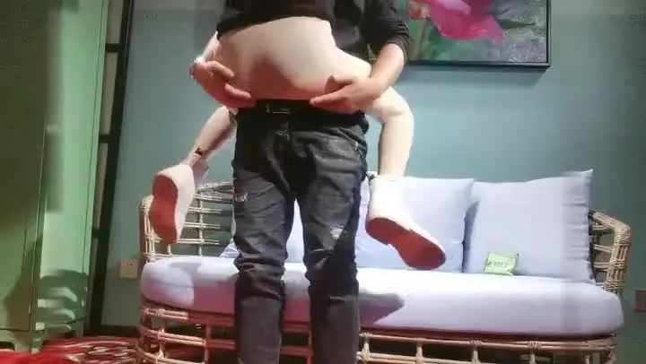 STP16806 苗条美腿兼职小姐姐,沙发玩弄蝴蝶穴,弱不禁风抱起来狂干