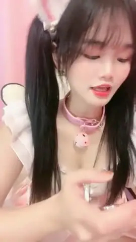 双马尾卡哇伊小萝莉!好久没秀来一波!猫耳朵小短裙,撩下衣服假屌骑坐,特写视角猛插穴流出水