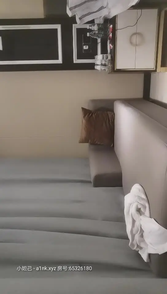 找了个兼职妹玩