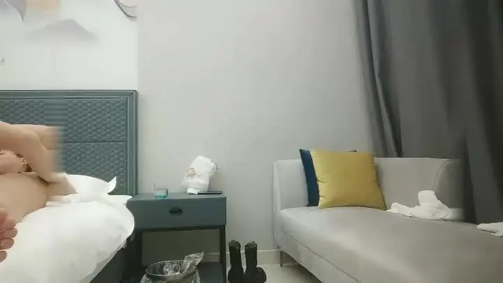 STP17982 肉肉身材大奶少妇啪啪,吊带睡衣丝袜69姿势口交足交抽插