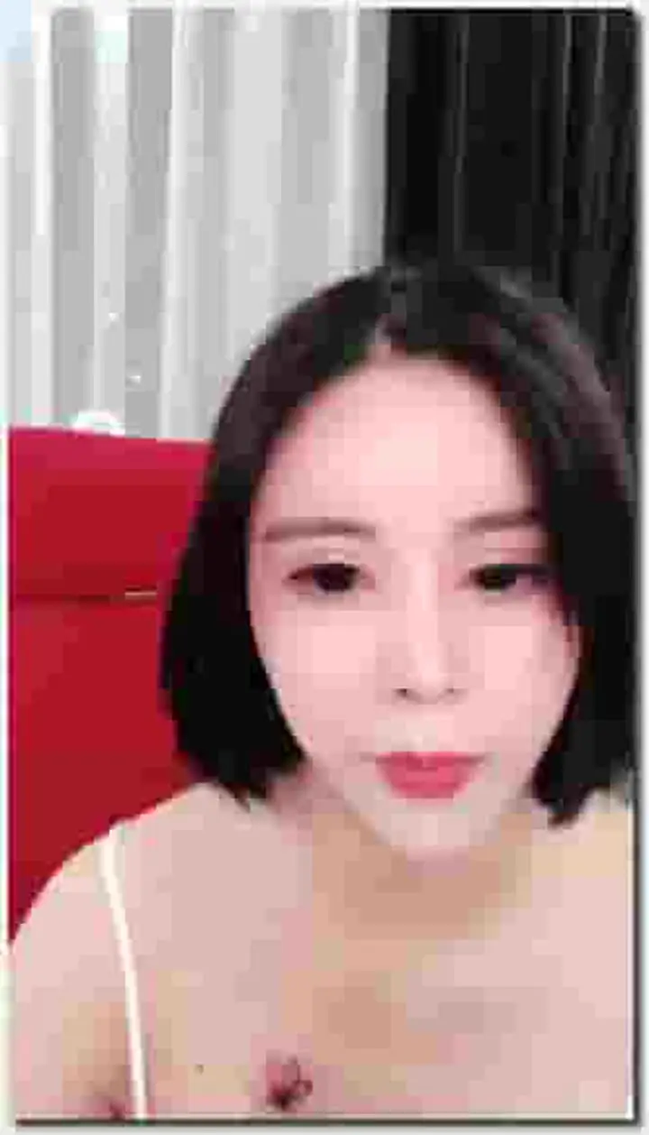 虎牙熊猫TV红牌巨乳直播《美娜酱baby》下海黄播16小时大合集,附赠大尺度福利8V合集21小时~闪现跳舞~1024核工厂 3 new