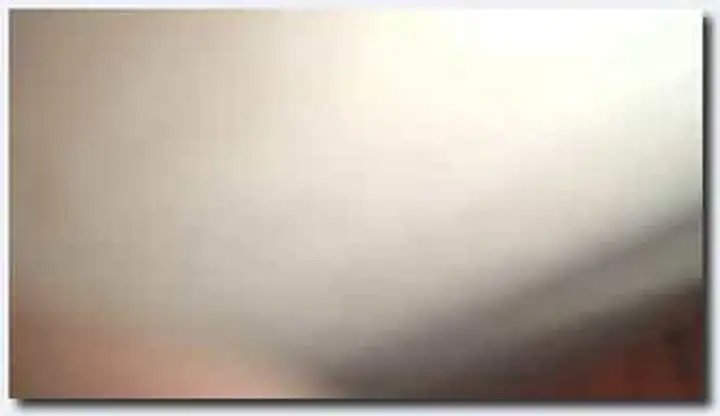 邪恶的渣男 趁大二女友睡着了 脱了她的内裤拨开粉嫩的鲍鱼分享给好兄弟