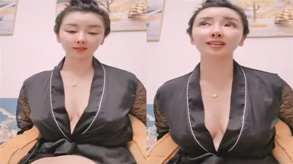 【第一视角】爆乳御姐蜜桃臀疯狂掰穴 震动棒自慰白浆狂喷 淫语浪叫挑逗呻吟ASMR