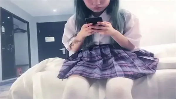 极品外围女神明媚妖娆,面赛芙蓉,却臣服于沈先生的亚洲第一大屌之下