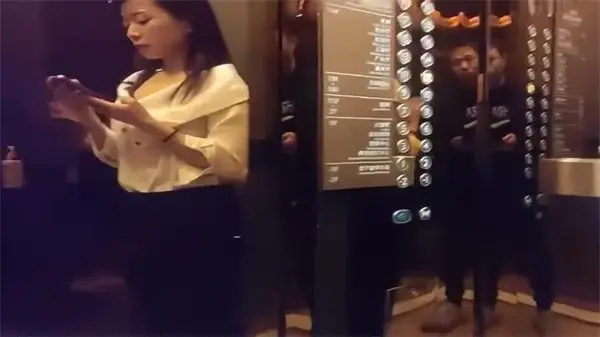 小秋探花新片:22岁清纯嫩妹酒店约炮实录,真空上阵娇喘连连,淫水直流嫩穴特写