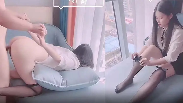 司雨学妹黑丝足交肛塞双插，窗前爆操榨精狂射