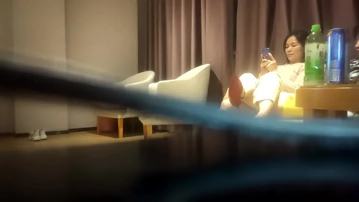 【胖子传媒工作室】美容院工作良家少妇,搞舒服了再来一炮,大长腿高跟鞋骑乘打桩 new
