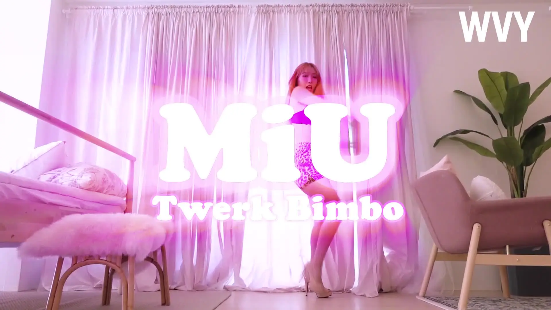 MiU - Twerk Bimbo - Waveya Twerk PMV-60205781 new