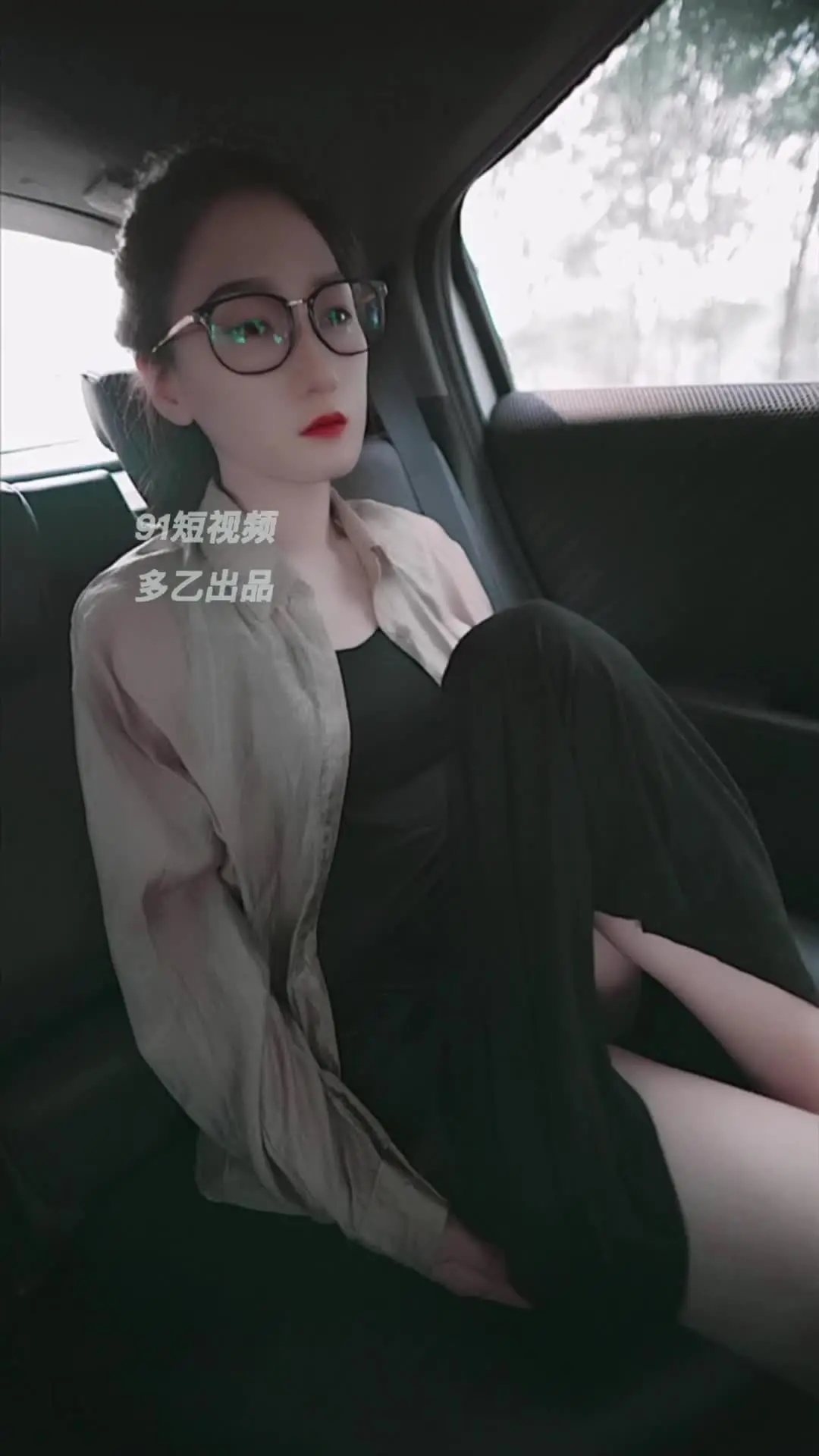 禦 姐 小 江 疏 影 【 多 乙 】 一 撮 性 感 陰 毛 舔 舐 美 穴 有 點 上 頭 , 郊 外 車 震