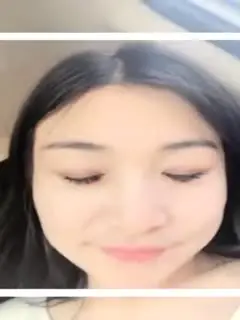 捏着奶子后入不停乱看有没有人,带到车内爆草射她嘴里的!