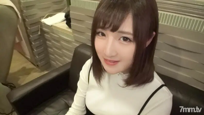 SIRO-3787 【第一枪】网络AV应用→AV体验拍摄952娃娃脸丰满美少女“尤里”酱!钉在胸罩外面的超然美大山雀! !!与演员姬●宝彻底删除难忘的前男友.