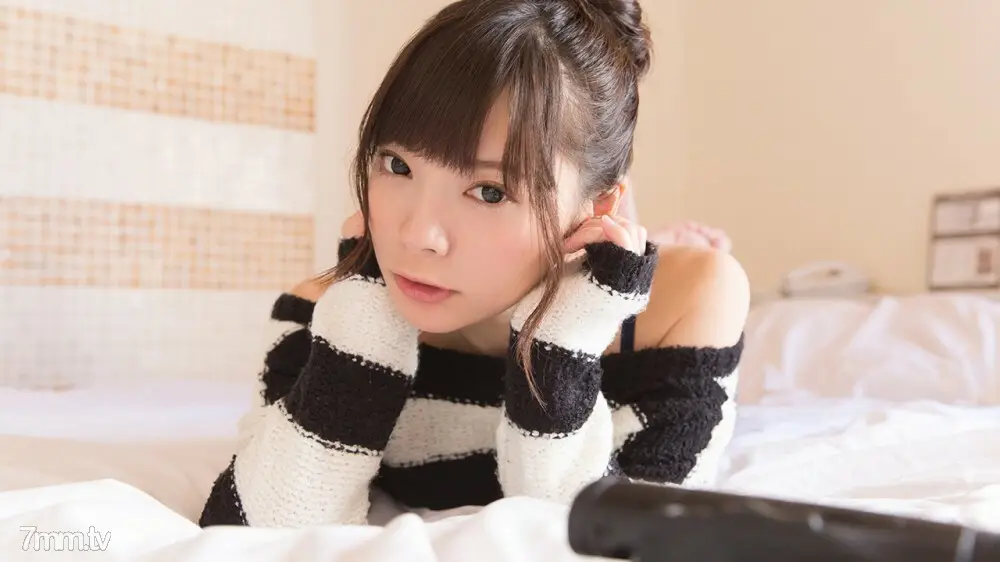 POK-002娇小美丽的女孩和爱奇闻趣事HMio