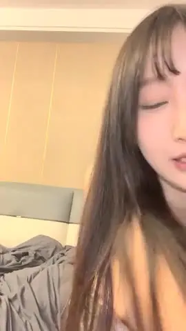20211114，【泡泡咕】，颜值绿播下海，日入过万，极品女神，蜂腰翘臀尤物每天发嗲，直播间礼物横飞，精彩万分 new