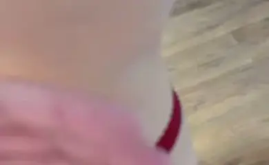 乖乖的小母狗,全程露脸黑丝诱惑,被大哥调教玩弄,揉奶舔逼叫的好骚,深喉大鸡巴后入爆草,尿尿给她喝真骚