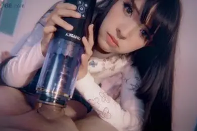 漂亮女孩自慰器强烈高潮