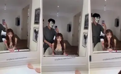反差婊母狗,高颜值网红,被土豪包养,足玩乳头舔足,深喉口交姐妹双飞淫乱4P后入打桩,玩弄骚穴!