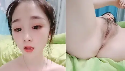 超嫩小可爱主播全裸露出揉搓胸部自摸bb!