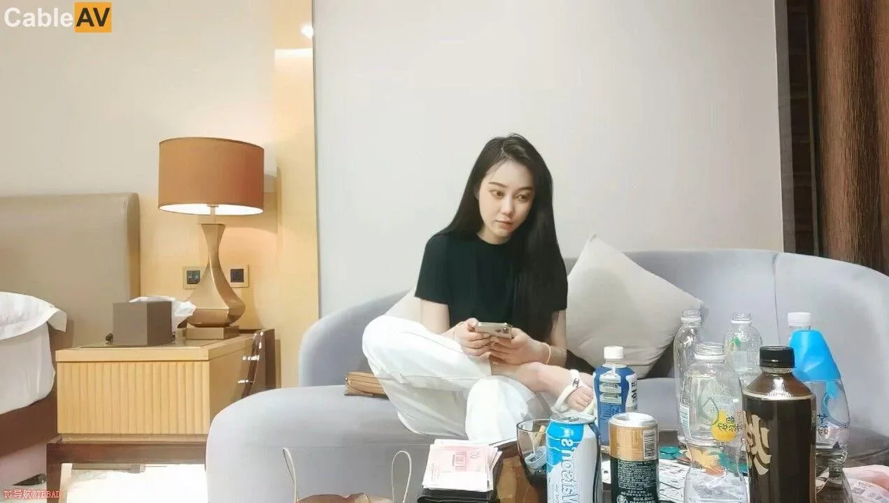 沈先生约性感肉肉身材少妇!
