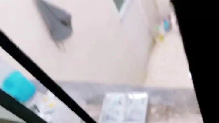 巨乳白嫩主播冷儿来姨妈就玩花样酸奶倒鸡巴上一会乳交一会口交A