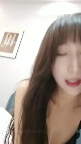 STP20357 特别青春的女孩【小纱雾】说话秀气，‘我没有咪咪，咪咪不大啦’，被网友忽悠，掰开下面近距离给观看洞口！~STP20357 new