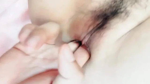 硬扣邻家的小女孩-极品猎艳