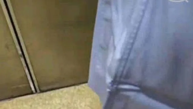 医院卫生间操小护士