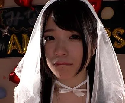 MILK-129 南梨央奈10周年記念作品～ファンと歩んだ軌跡～10年分のありがとうがみんなに届きますように