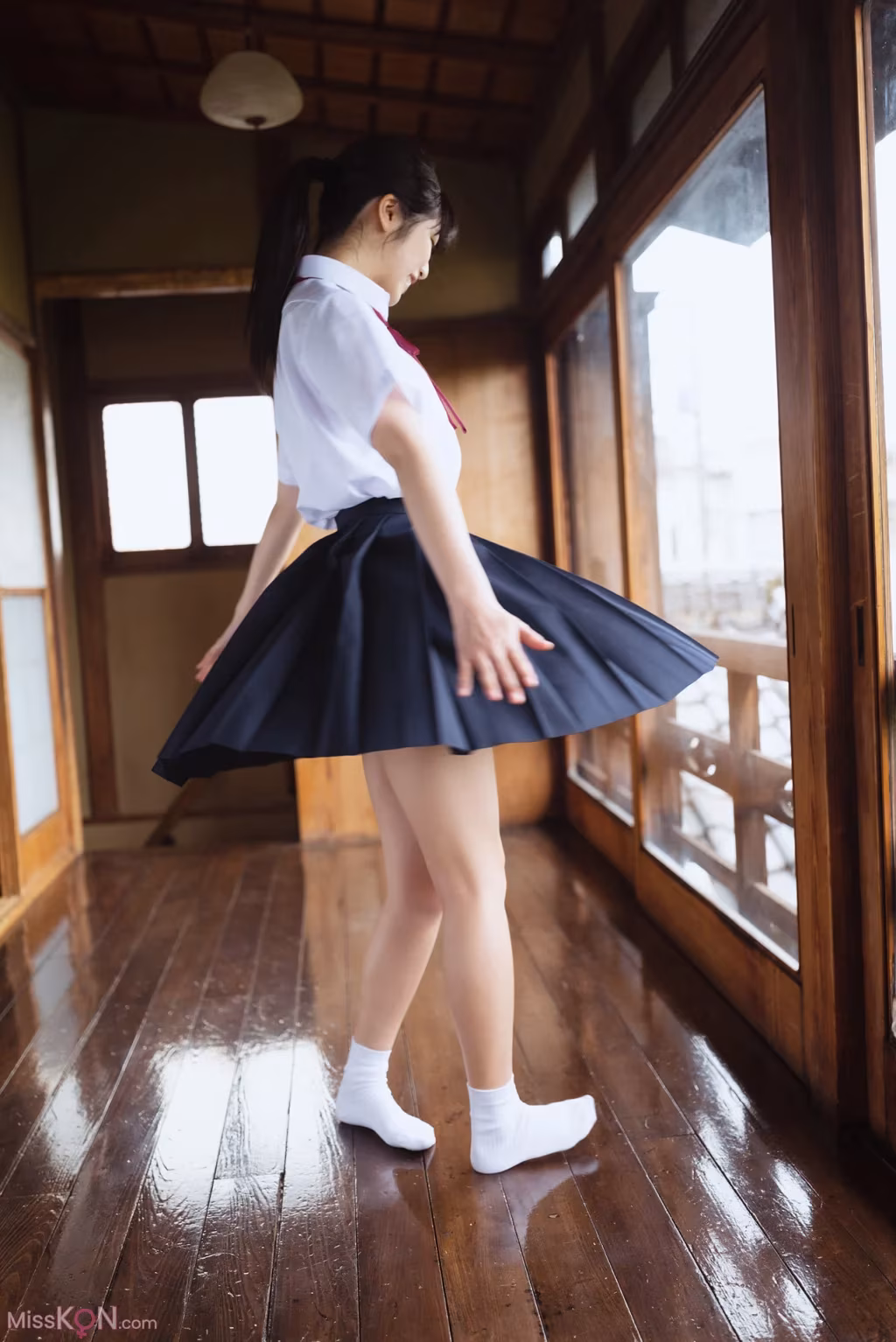 [JP] Rio Yoshida (吉田莉桜): Platinum FLASHデジタル写真集 移ろいゆくは、花の如し 3