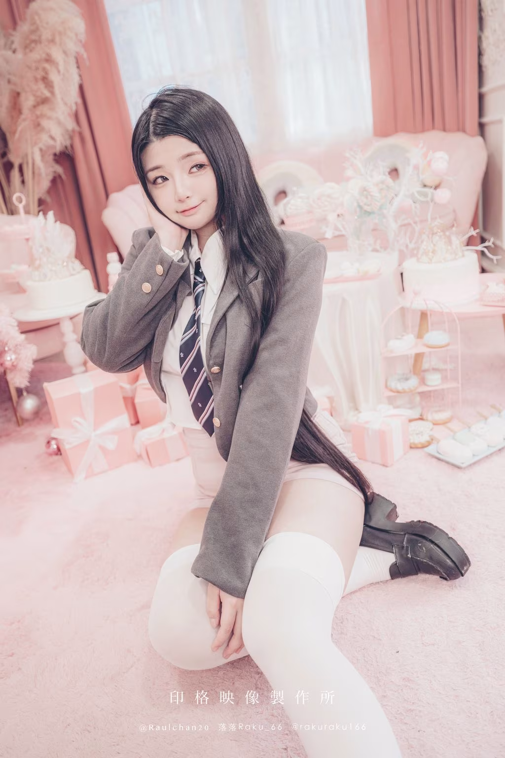 Coser@落落Raku: Wink 20