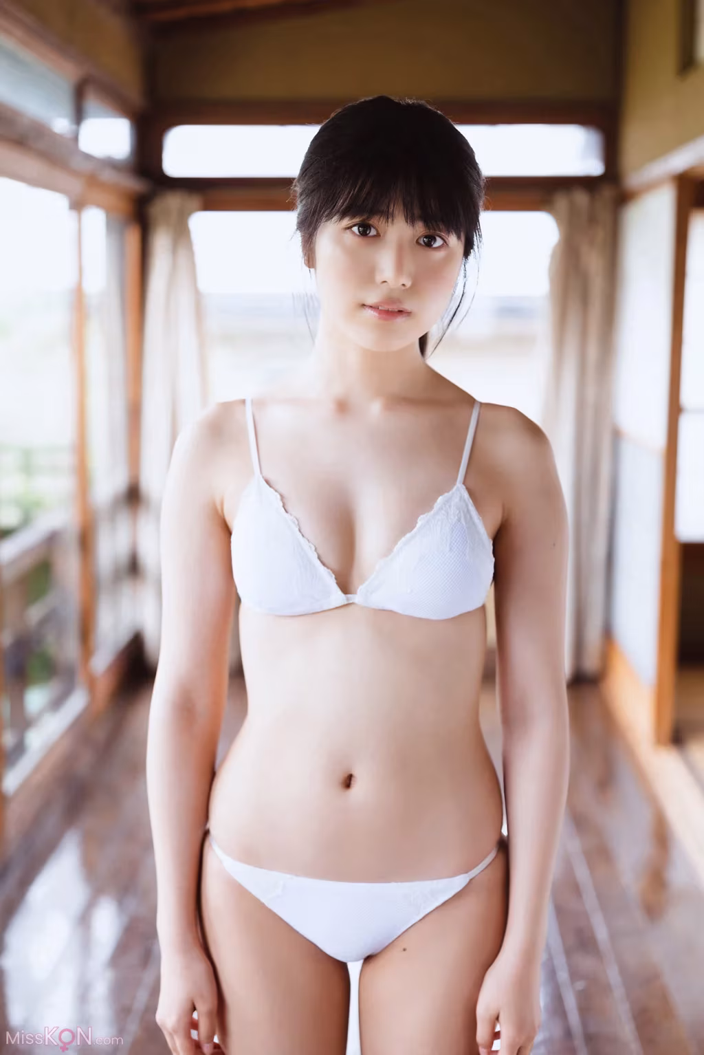 [JP] Rio Yoshida (吉田莉桜): Platinum FLASHデジタル写真集 移ろいゆくは、花の如し 13