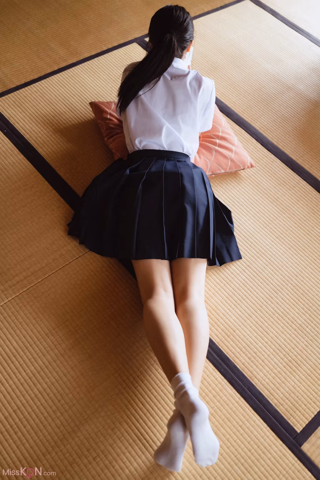[JP] Rio Yoshida (吉田莉桜): Platinum FLASHデジタル写真集 移ろいゆくは、花の如し 4