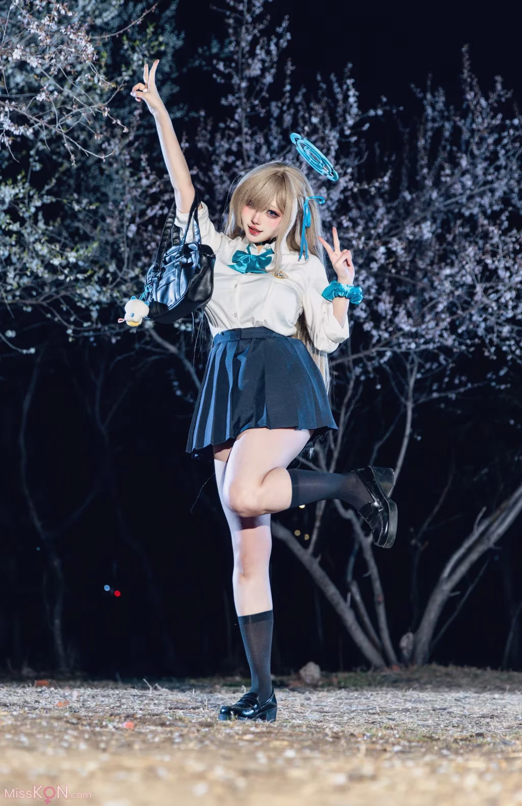 Coser@soso嗖嗖: 蔚蓝档案 明日奈 夜樱户外