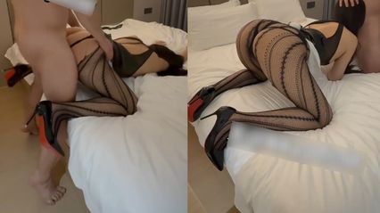 黑丝大长腿反差婊母狗 极品身材丰腴翘美臀女神，兔女郎制服装扮被主人调教 跪姿深喉口交 粗暴后入抽插骚逼 高潮潮吹出水 封面