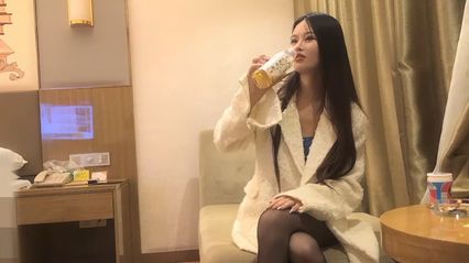 文轩探花 约啪兔女郎 高端外围小姐姐，黑丝高跟诱惑 沙发调情啪啪 口交技术了得 用坚挺的鸡巴爆操抽插骚逼 封面