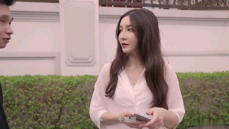 街头搭讪素人美女 假冒星探成功约回家狠操让她叫爸爸