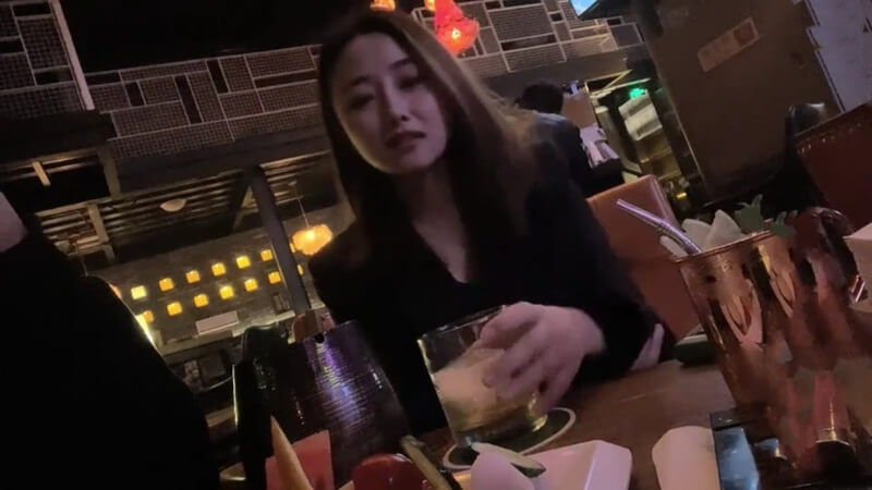 酒吧搭讪极品人妻，灌酒后强推连射3发，搭讪到床精彩对决！(独家)