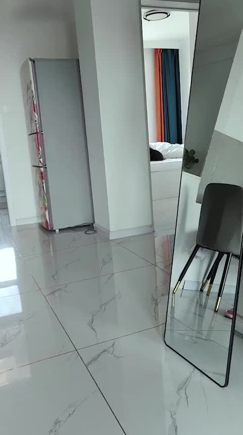 我趁表姐睡着，火辣入梦与人妻表嫂偷情，家庭乱伦之恋。