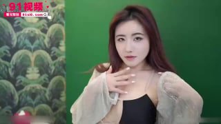 91视频巨乳情欲按摩师：用跳蛋、按摩棒和巨胸为你舒压！