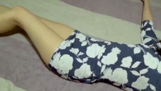 玩弄睡着的小姨子，无套内射无码乱伦，性感曲线美官方精选