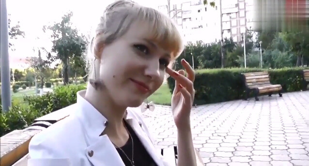 德国妞户外足交，美腿诱惑无码来袭！自慰女神挑逗你的恋足癖，户外足交欲火难耐！